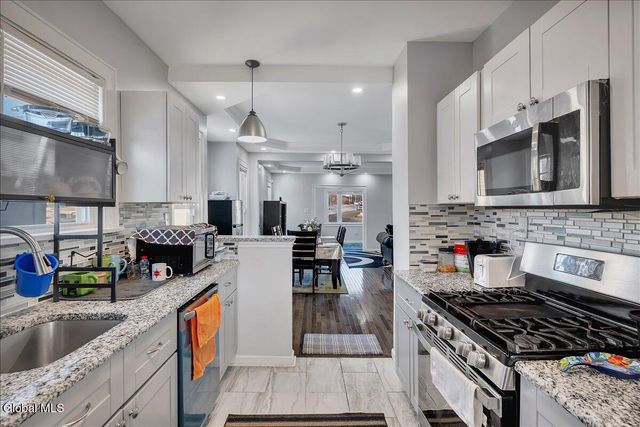 1568 State Street, Schenectady, NY 12304