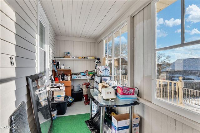 1568 State Street, Schenectady, NY 12304