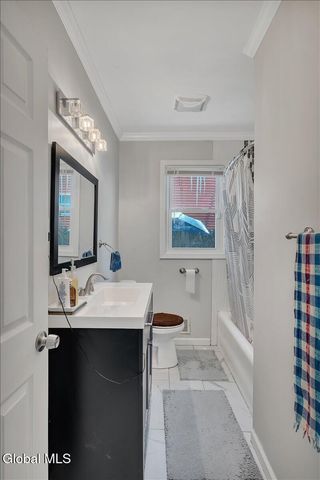 1568 State Street, Schenectady, NY 12304