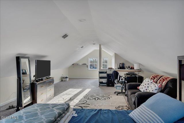 1568 State Street, Schenectady, NY 12304