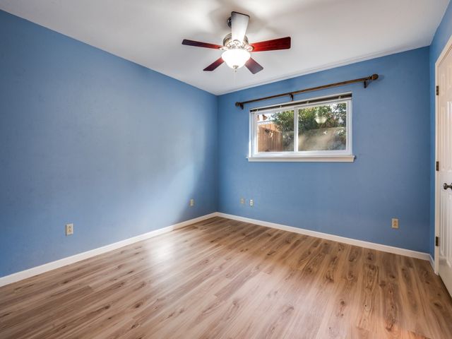 1807 S Crest, Carrollton, TX 75006