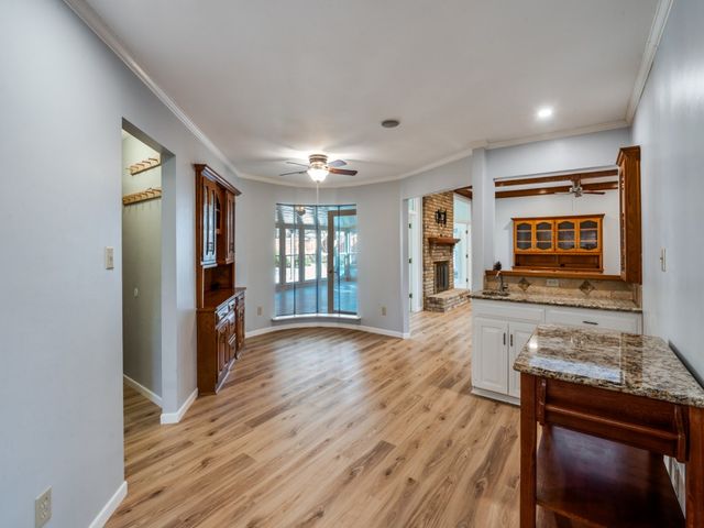 1807 S Crest, Carrollton, TX 75006