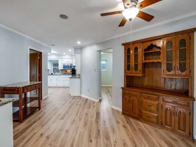 1807 S Crest, Carrollton, TX 75006