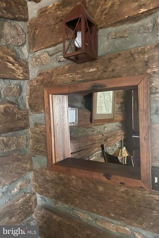 5024 LEEDS MANOR RD, Hume, VA 22639