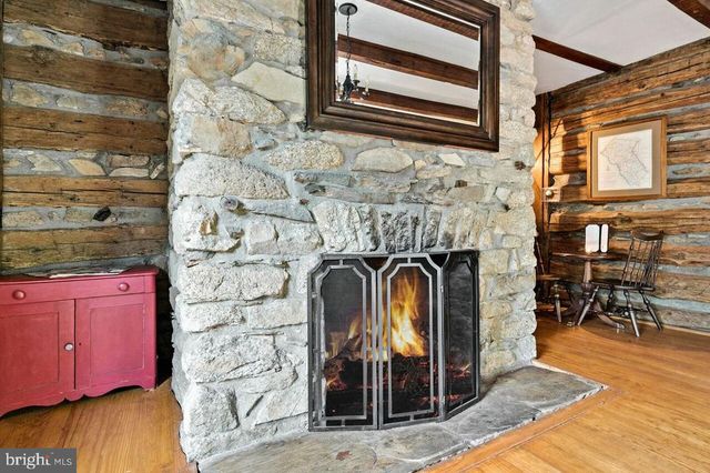 5024 LEEDS MANOR RD, Hume, VA 22639