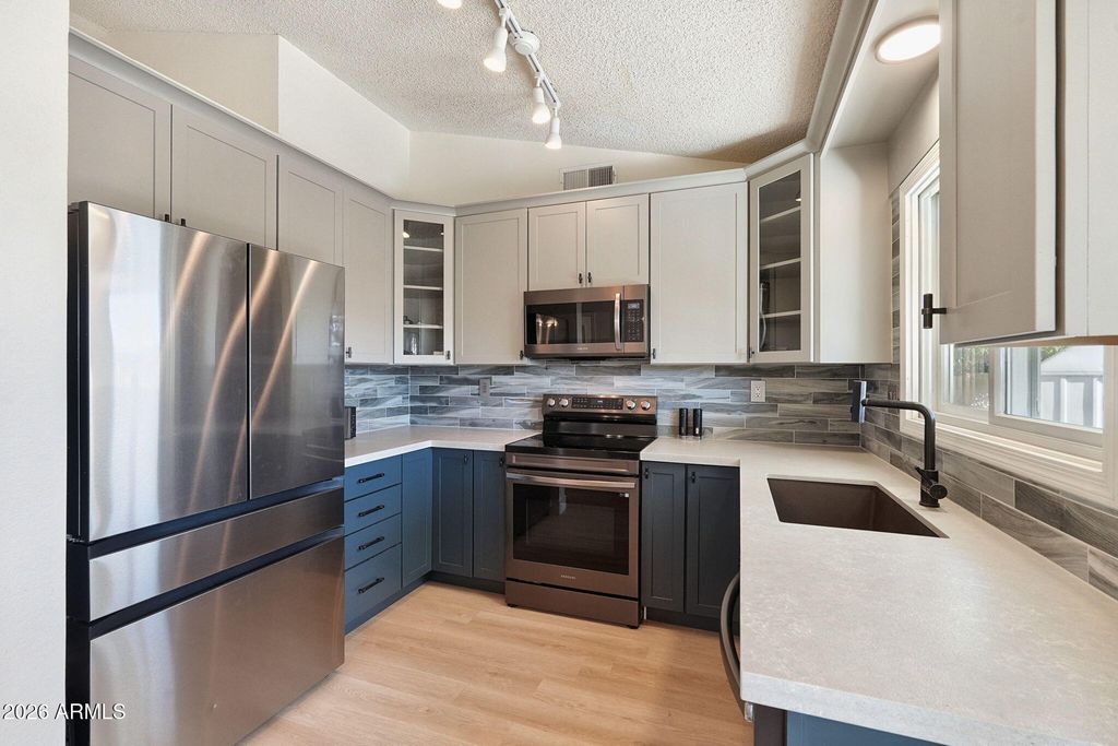 3025 E BREMEN Street, Phoenix, AZ 85032 — photo 5