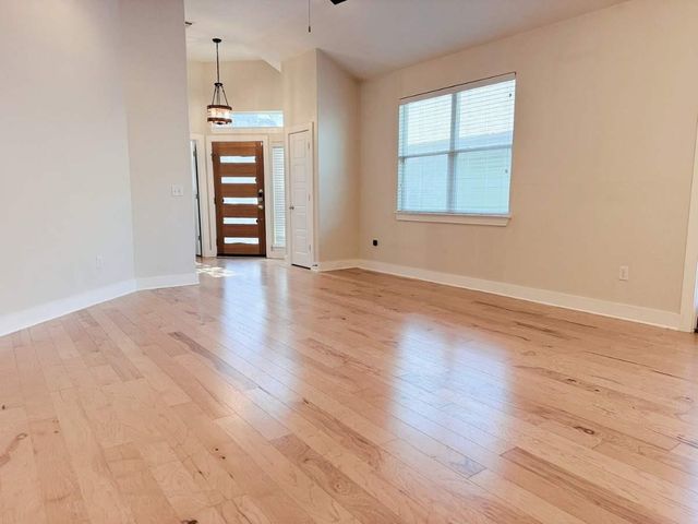 7208 Lysander CT, Austin, TX 78741