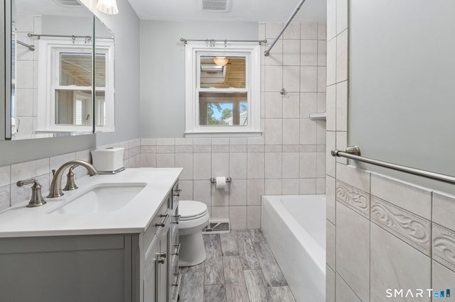 25 Morris Causeway, New Haven, CT 06512