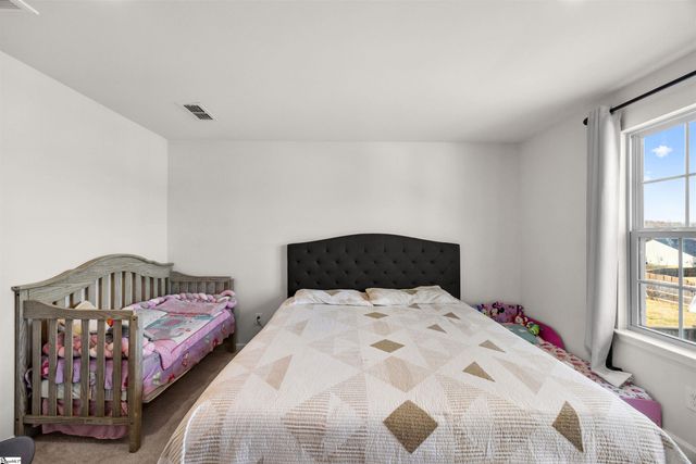 8 Wiltshire Circle, Easley, SC 29642