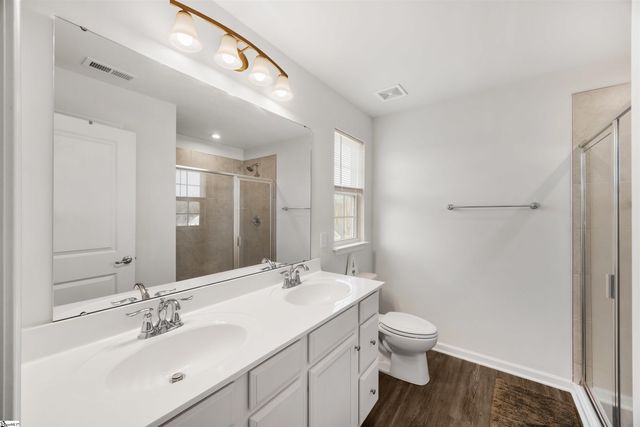 8 Wiltshire Circle, Easley, SC 29642