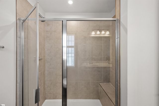 8 Wiltshire Circle, Easley, SC 29642