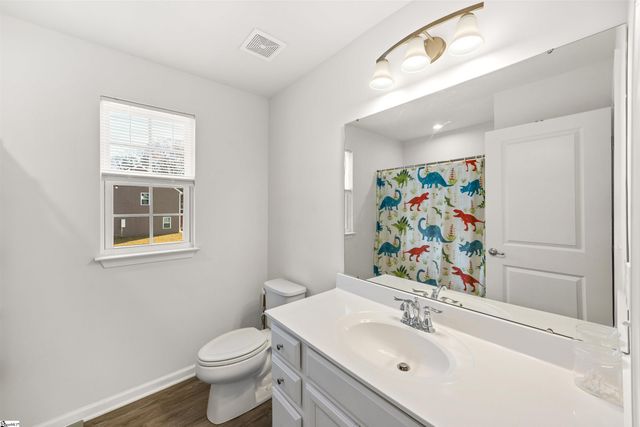 8 Wiltshire Circle, Easley, SC 29642