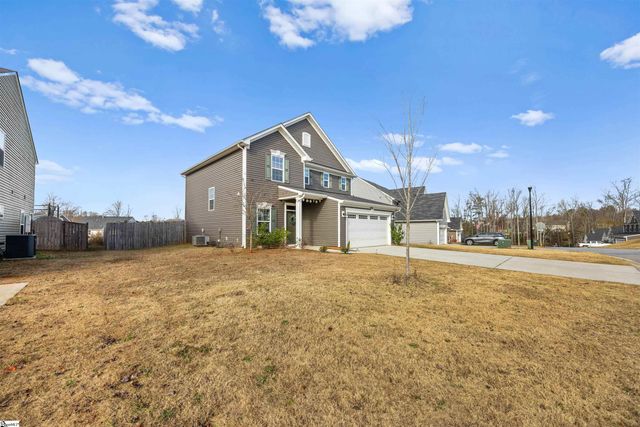 8 Wiltshire Circle, Easley, SC 29642