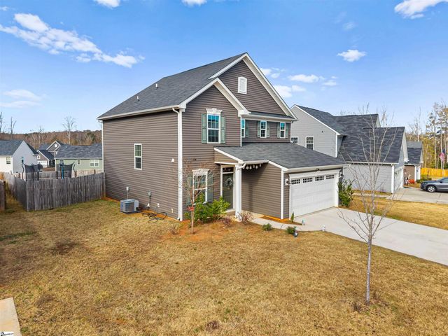 8 Wiltshire Circle, Easley, SC 29642