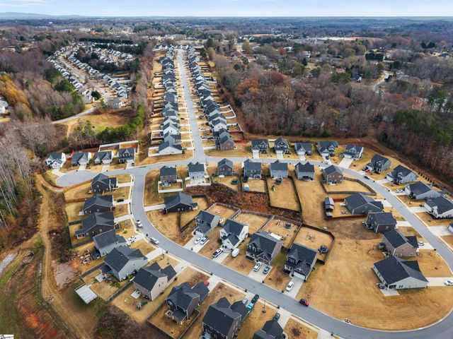 8 Wiltshire Circle, Easley, SC 29642