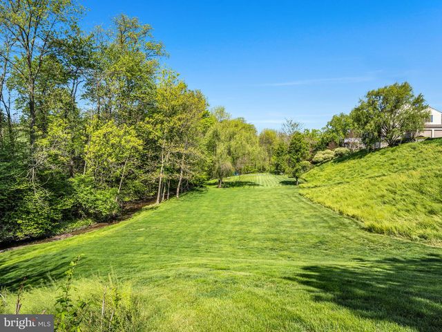 5615 CHARLTON WAY, Mechanicsburg, PA 17050