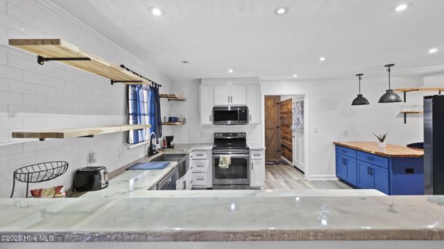 619 Forrest Road, Warsaw, NC 28398