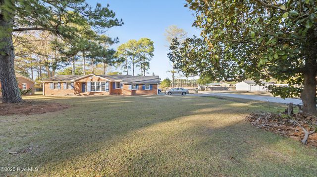 619 Forrest Road, Warsaw, NC 28398