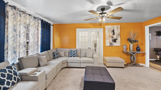 619 Forrest Road, Warsaw, NC 28398