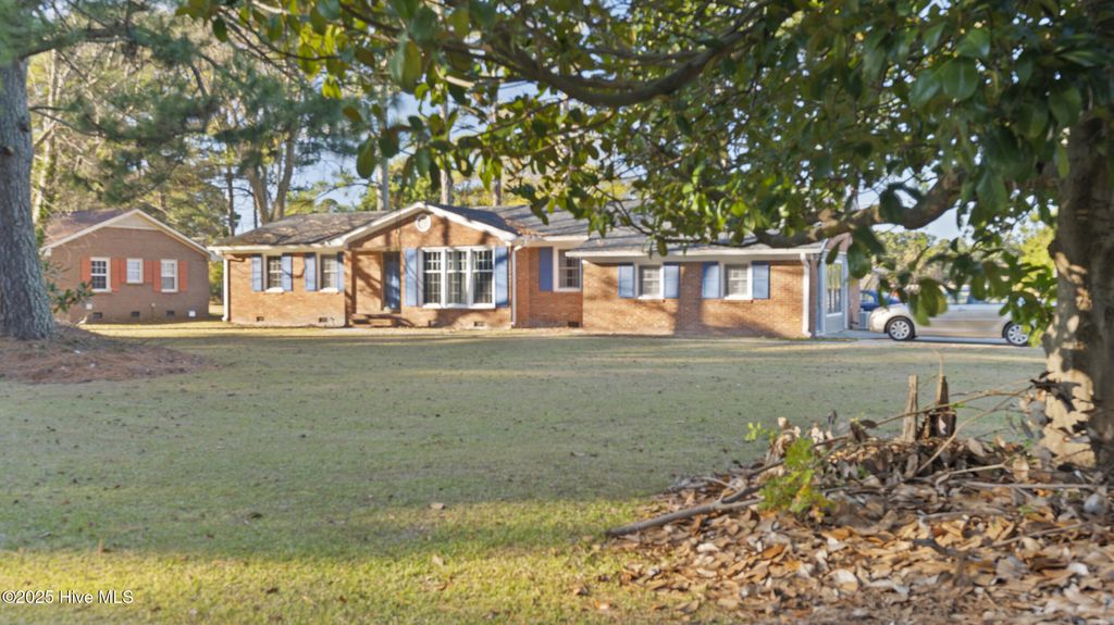 619 Forrest Road, Warsaw, NC 28398