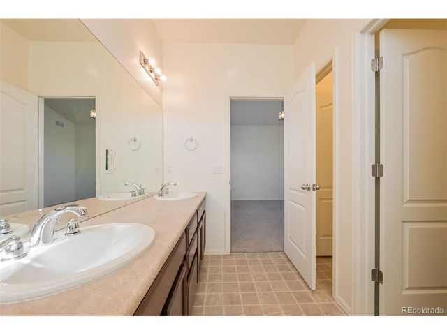 5613 S Elk Ct, Aurora, CO 80016