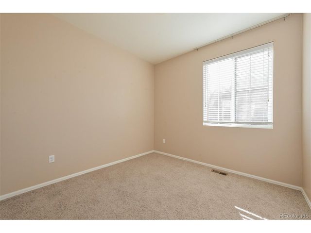 5613 S Elk Ct, Aurora, CO 80016