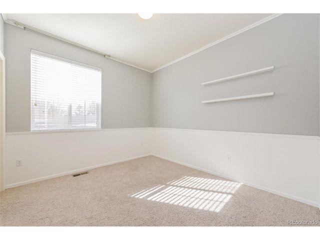 5613 S Elk Ct, Aurora, CO 80016