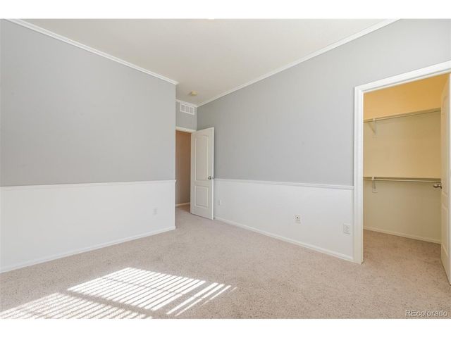 5613 S Elk Ct, Aurora, CO 80016