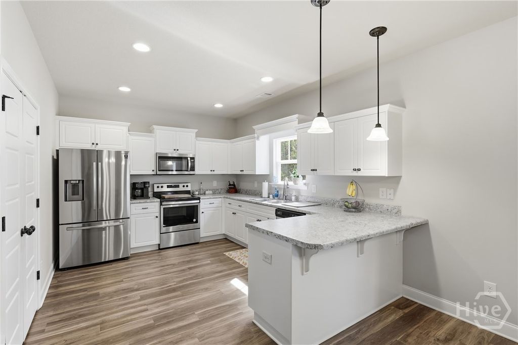 Image 16 of property listing at 203 Timberlake Drive, Guyton, GA 31312