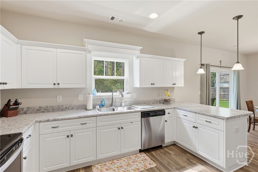 Image 18 of property listing at 203 Timberlake Drive, Guyton, GA 31312
