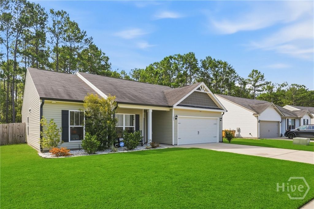 Image 6 of property listing at 203 Timberlake Drive, Guyton, GA 31312