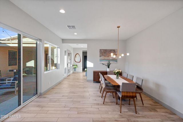 1353 E PASEO Way, Phoenix, AZ 85042