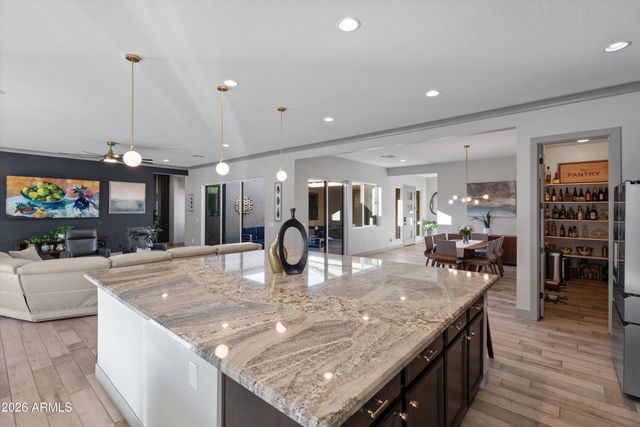 1353 E PASEO Way, Phoenix, AZ 85042