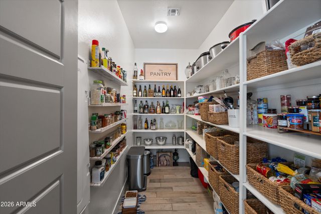 1353 E PASEO Way, Phoenix, AZ 85042