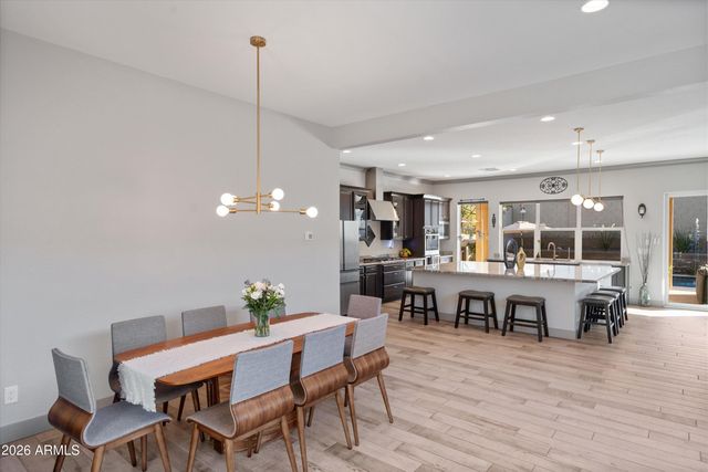 1353 E PASEO Way, Phoenix, AZ 85042