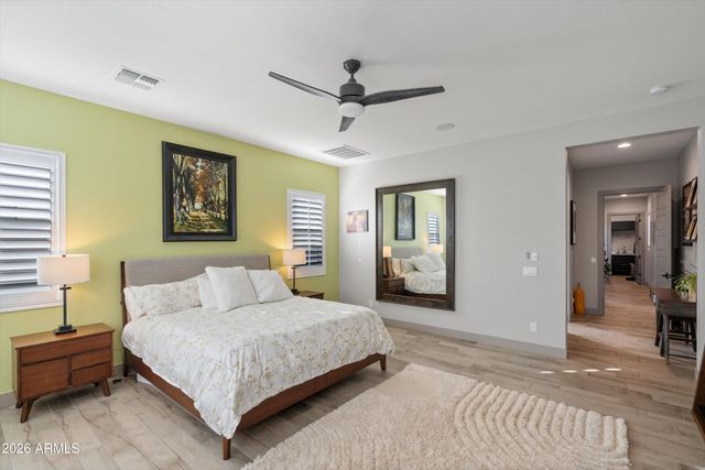 1353 E PASEO Way, Phoenix, AZ 85042