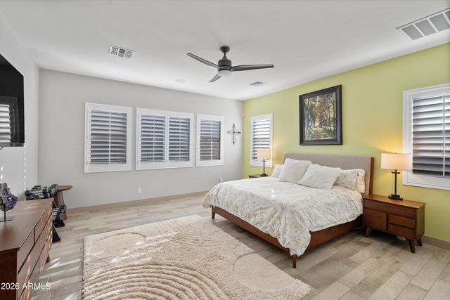 1353 E PASEO Way, Phoenix, AZ 85042