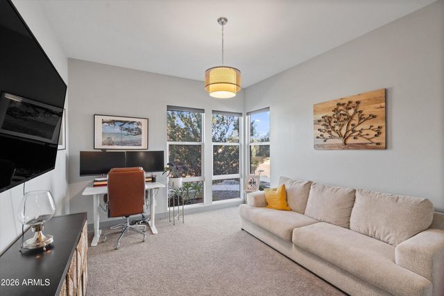 1353 E PASEO Way, Phoenix, AZ 85042