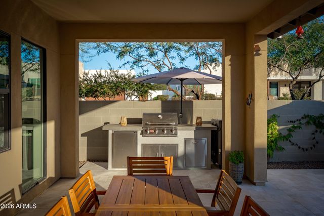 1353 E PASEO Way, Phoenix, AZ 85042