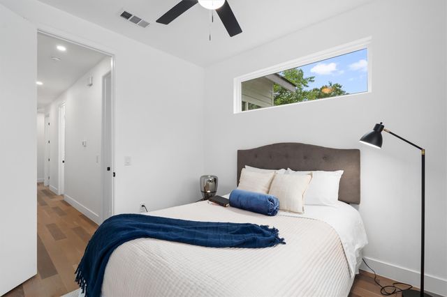 1208 W Oltorf ST B, Austin, TX 78704