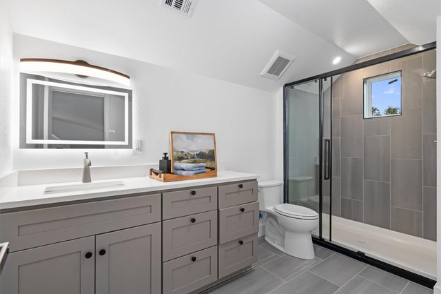 1208 W Oltorf ST B, Austin, TX 78704