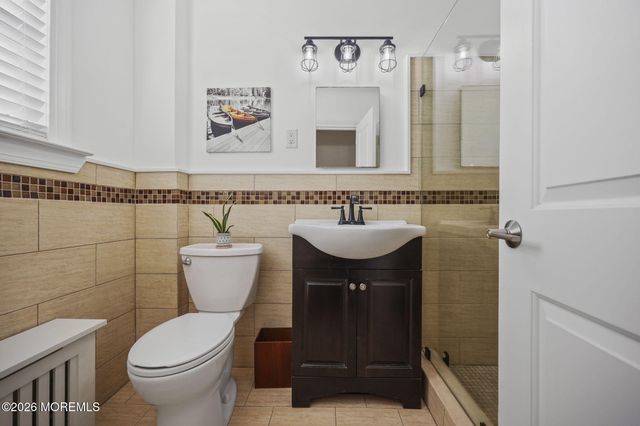 300 Deal Lake Drive 16, Asbury Park, NJ 07712