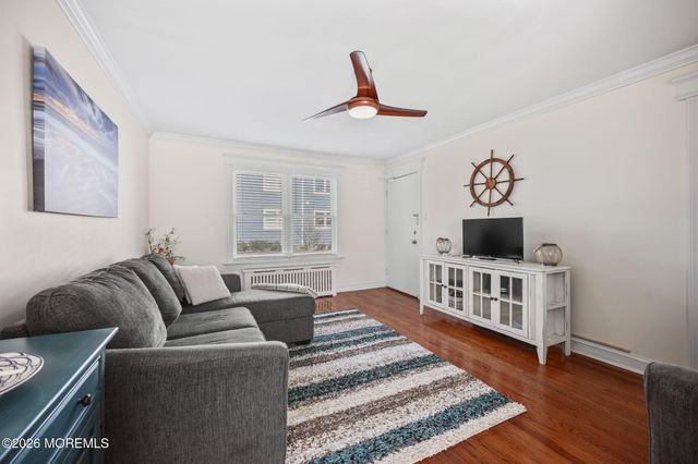 300 Deal Lake Drive 16, Asbury Park, NJ 07712