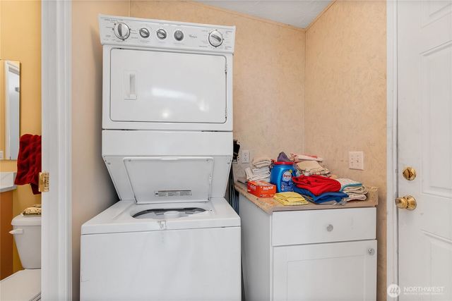 12422 26th Avenue E, Tacoma, WA 98445