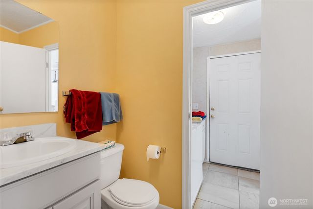 12422 26th Avenue E, Tacoma, WA 98445