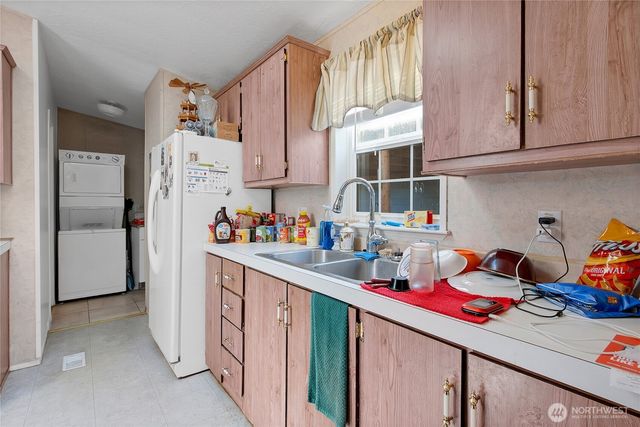 12422 26th Avenue E, Tacoma, WA 98445