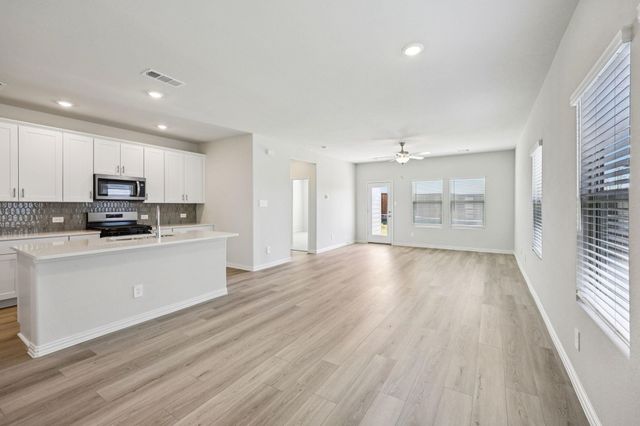 4201 Zoe Lane, Farmersville, TX 75442