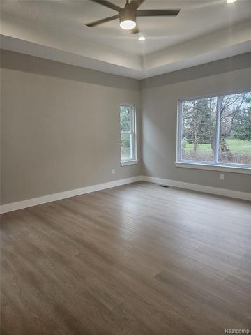 49287 London Bridge Drive, Macomb, MI 48044