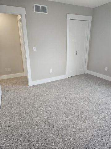 49287 London Bridge Drive, Macomb, MI 48044