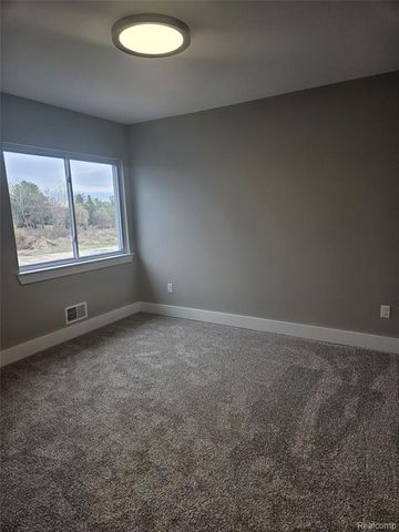49287 London Bridge Drive, Macomb, MI 48044